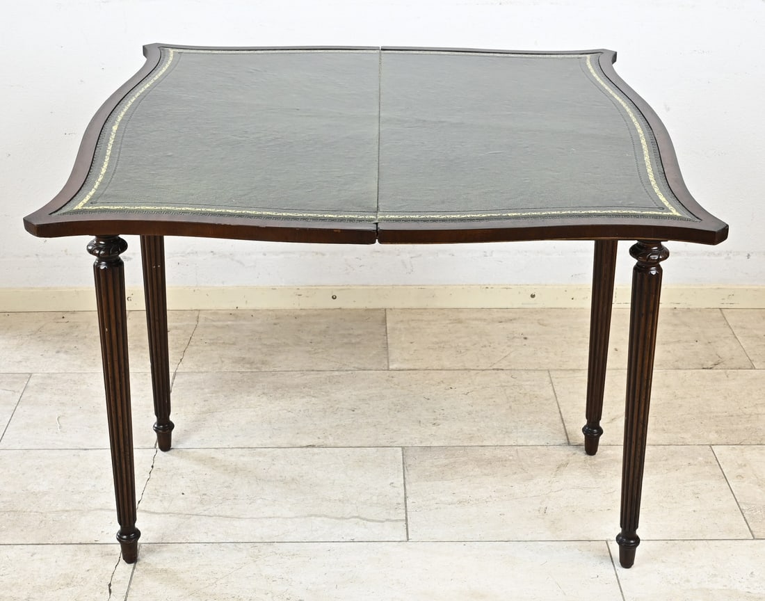 Mahogany game table - 2