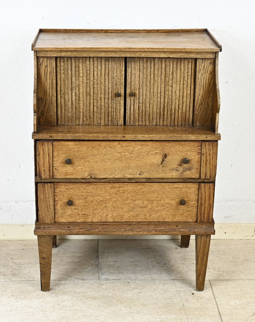 Oak cabinet (1 of 1)