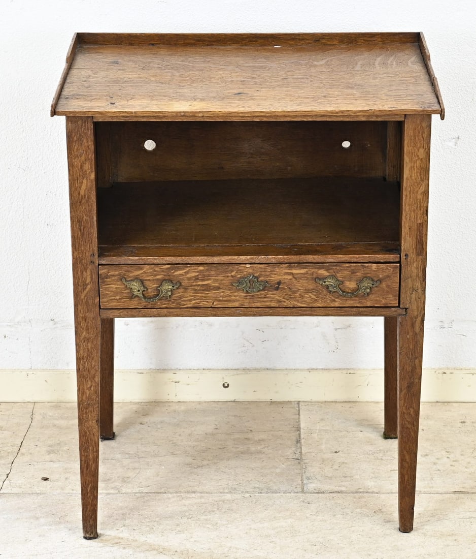 Louis XIV bedside table, 1800: Dutch oak Louis Seize bedside table with drawer. Circa 1800. Dimensions: 66 x 35 x 53 cm. In good condition.