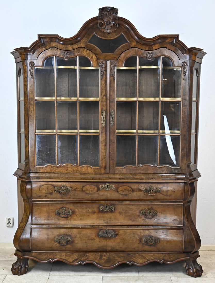 Large burr walnut Baroque display cabinet: Dutch, 19th-century, burr walnut Baroque display cabinet with bronze fittings and claw feet. Dimensions: 230 x 176 x 56 cm. In good condition.