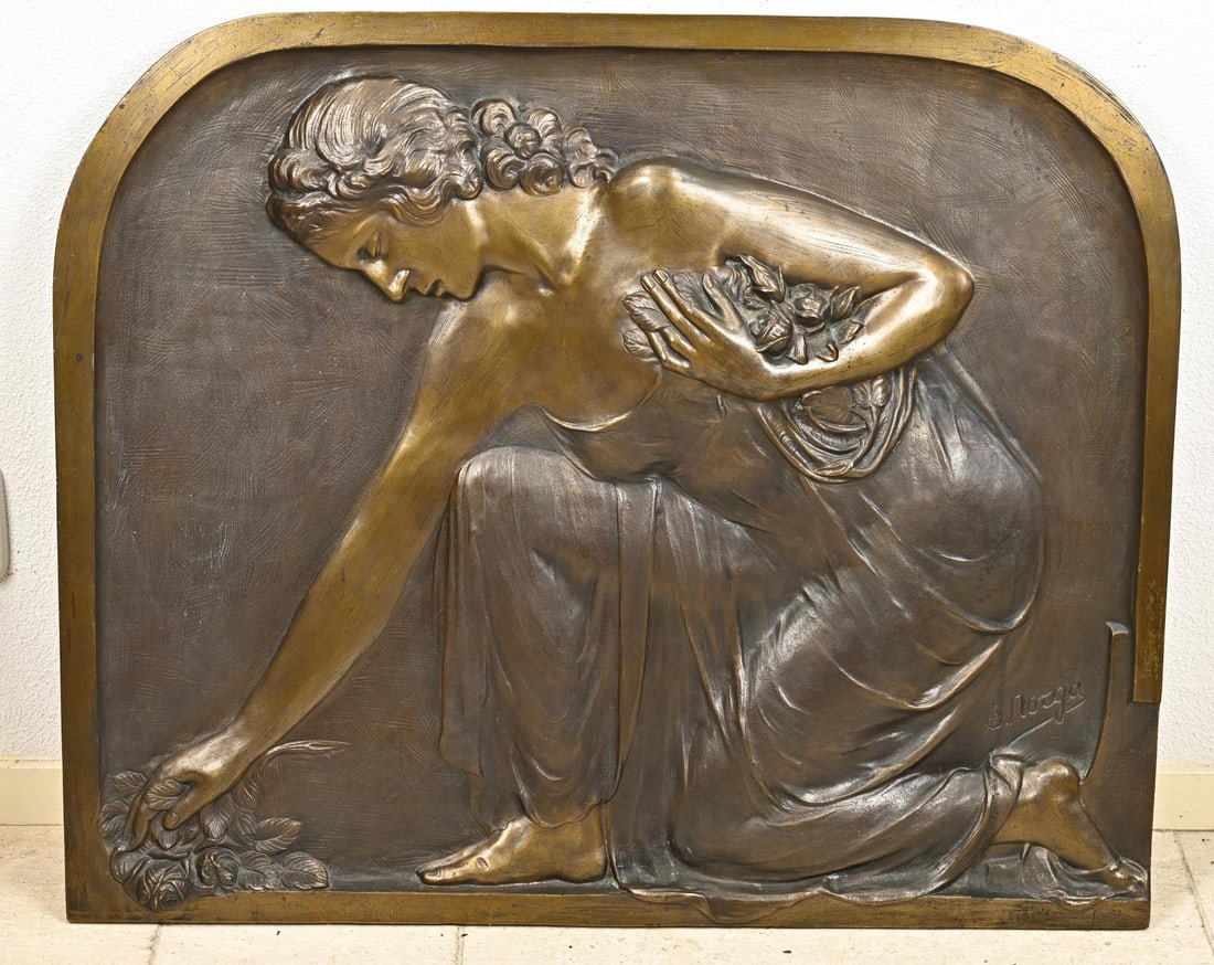 Bronze plaque, 1915: Very large antique bronze Art Nouveau wall plaque by Sylvain Norga, 1892 - 1968. Woman picking flowers. Circa 1915. Dimensions: 73 x 88 x 5 cm. In good condition.