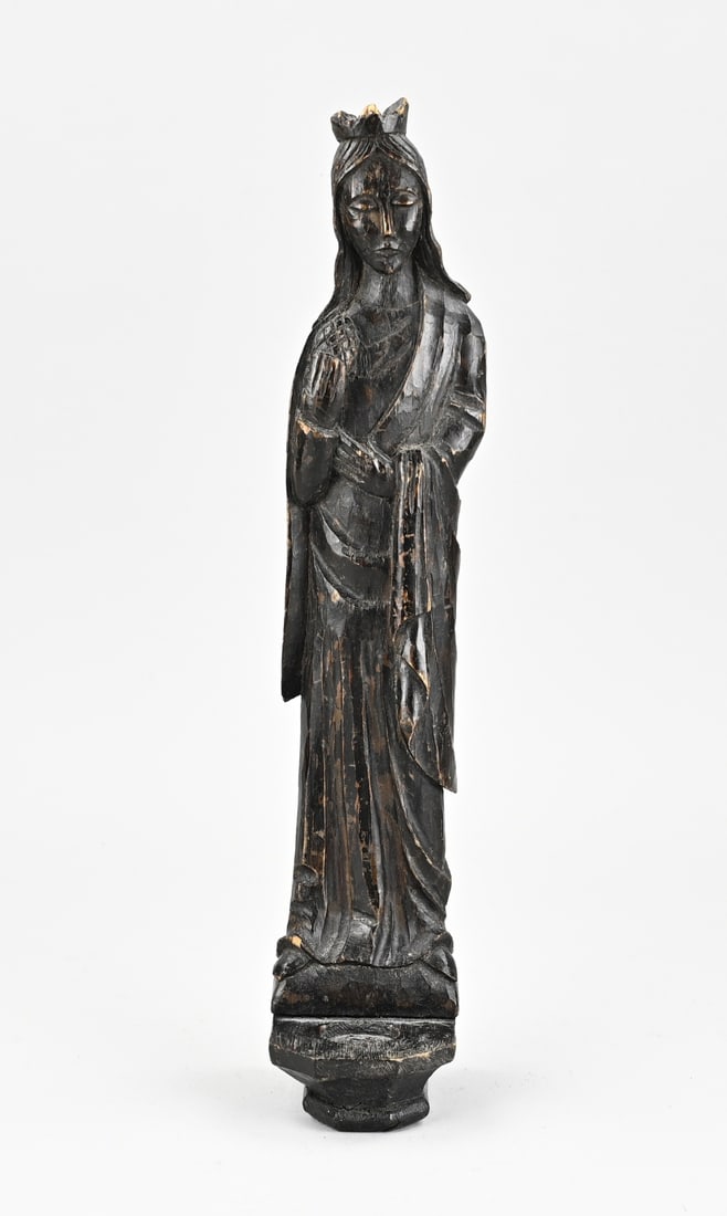 Mary figure, H 38 cm.: 19th-century softwood carved Saint Mary for wall and holy water holder. Dimensions: 38 cm. In good condition.