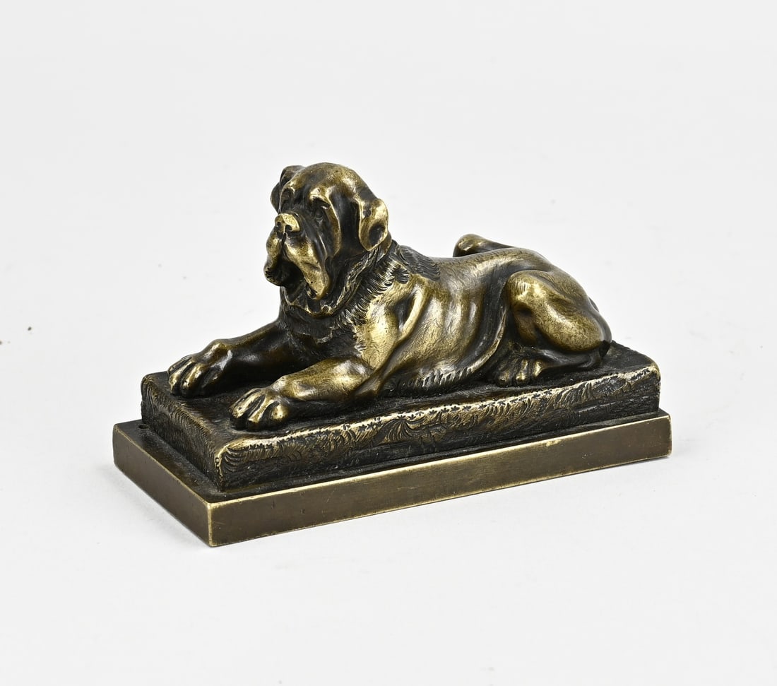 Bronze statue, Bulldog: Antique bronze bulldog on a marble base. Circa 1880. Dimensions: 14 x 6 x 8.5 cm. In good condition.