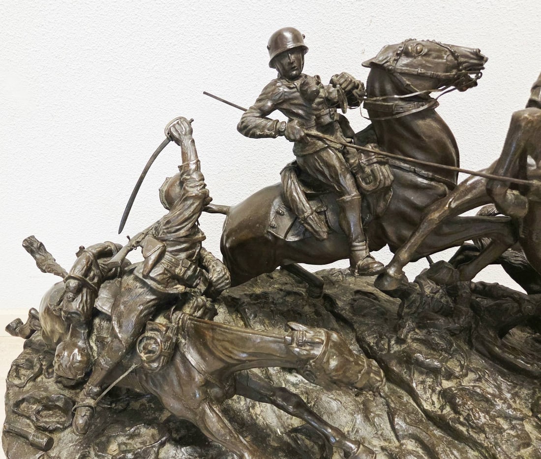 Bronze figure group - 3