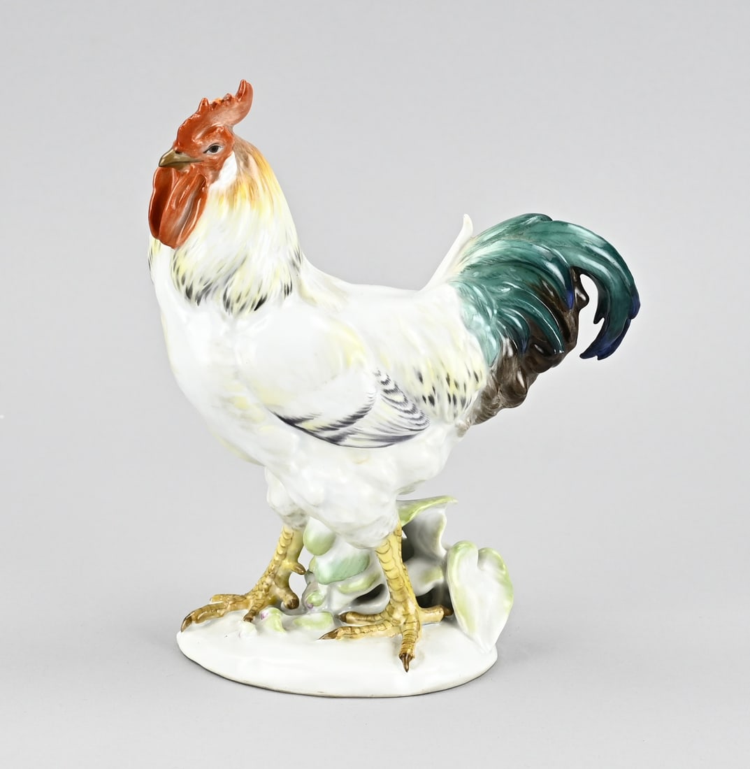 Meissen figure, Rooster: German Meissen porcelain figurine. Rooster. 1st Wahl. Second half of the 20th century. Dimensions: H18.3 cm. Chips on rooster comb. In fair/good condition.