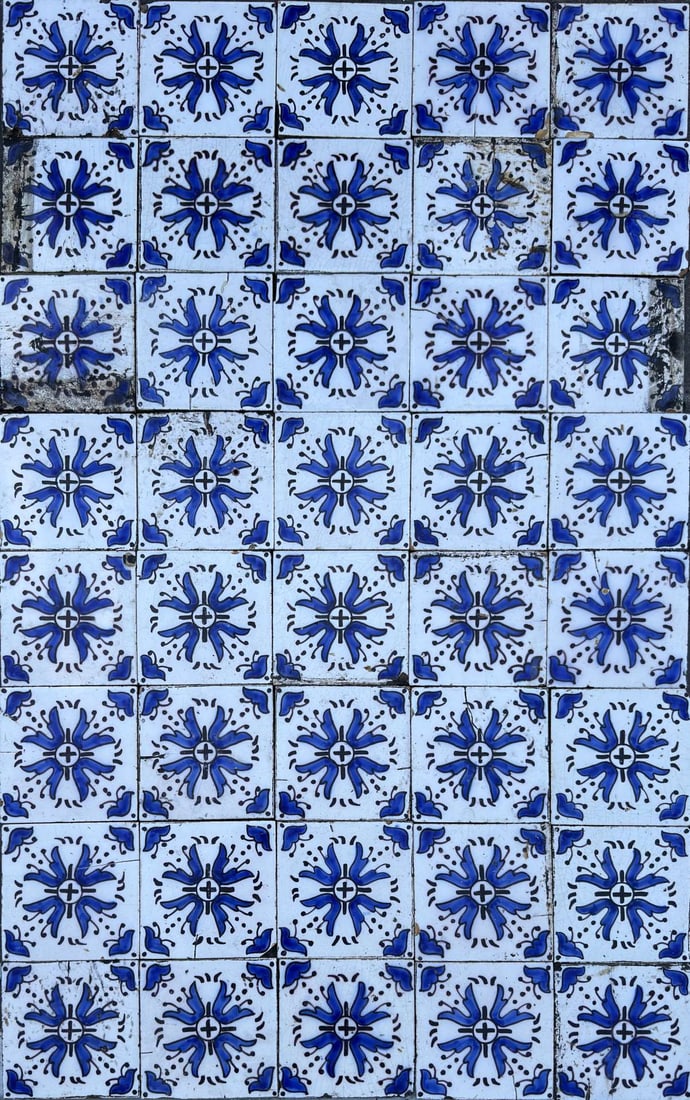 Lot of Staphorst clock tiles (40 pcs.): 40x Staphorst bell tiles. Late 19th Century. Circa 1890 - 1900. Dimensions: 13 x 13 cm. In good condition.