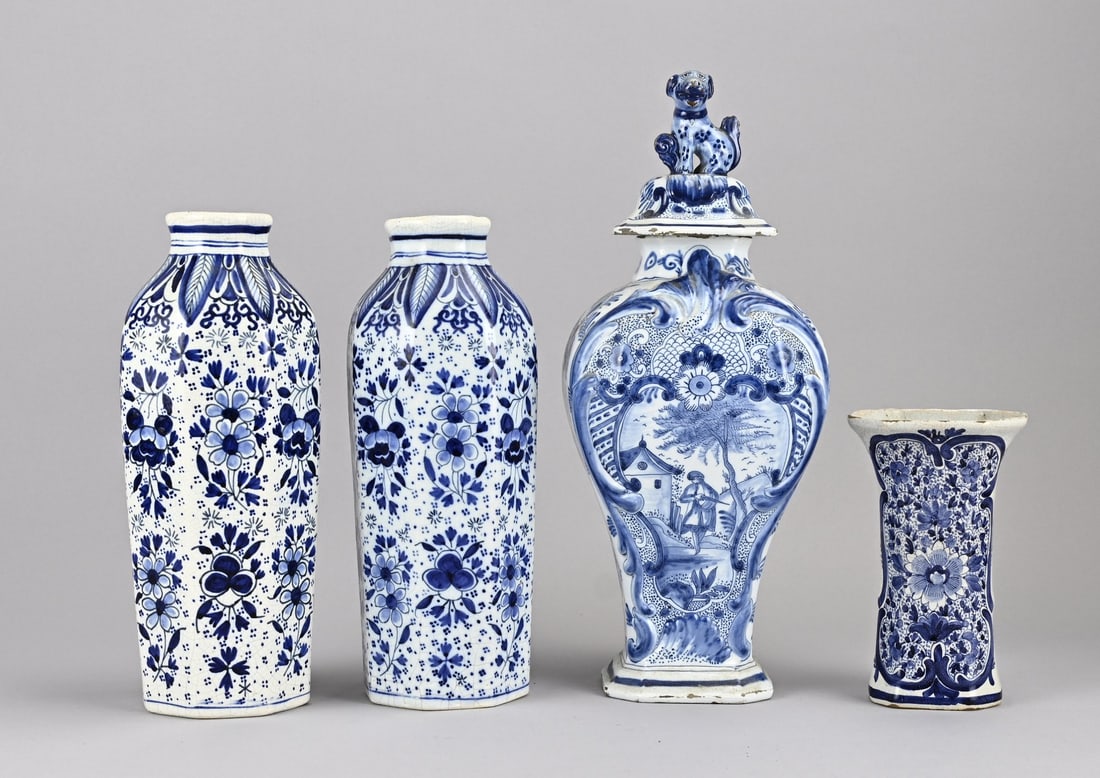 4x Delft vase, H 16 - 34 cm. (1 of 2)