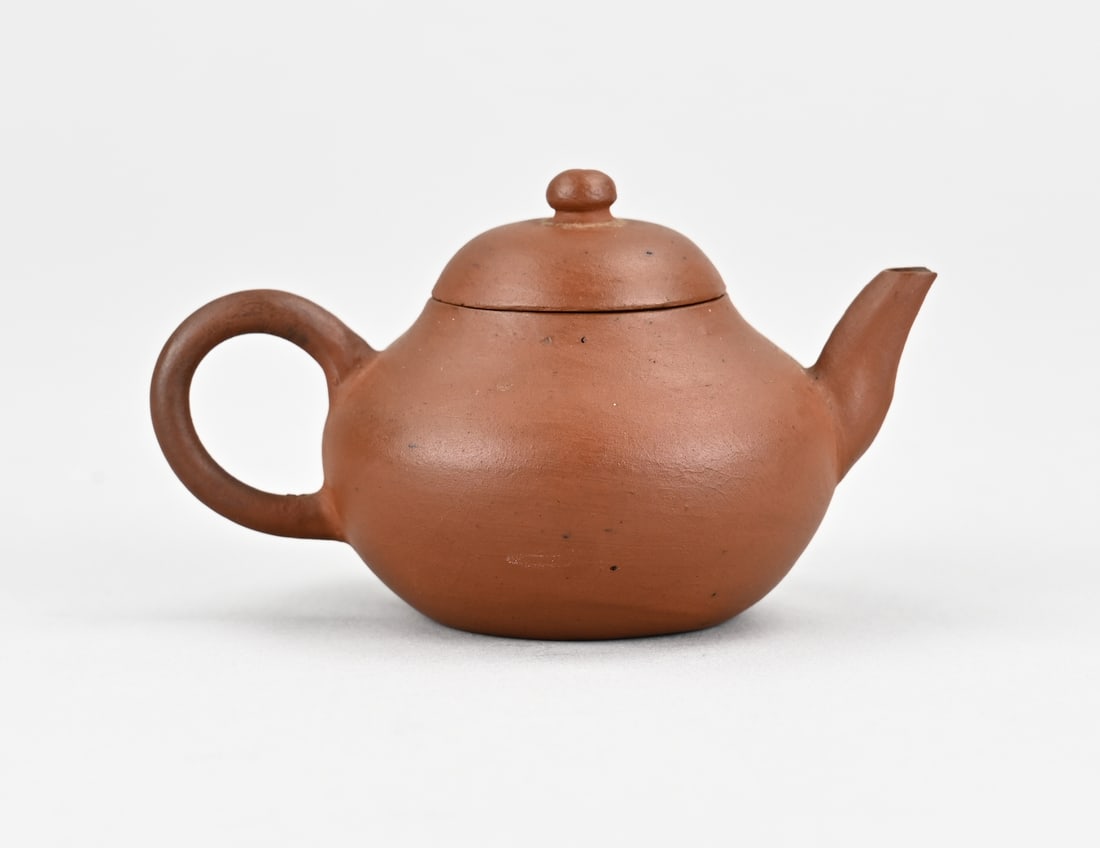 Chinese Yixing teapot Ø 6 cm. (1 of 1)