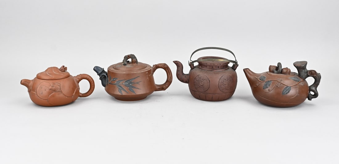 4x Yixing teapot (1 of 1)