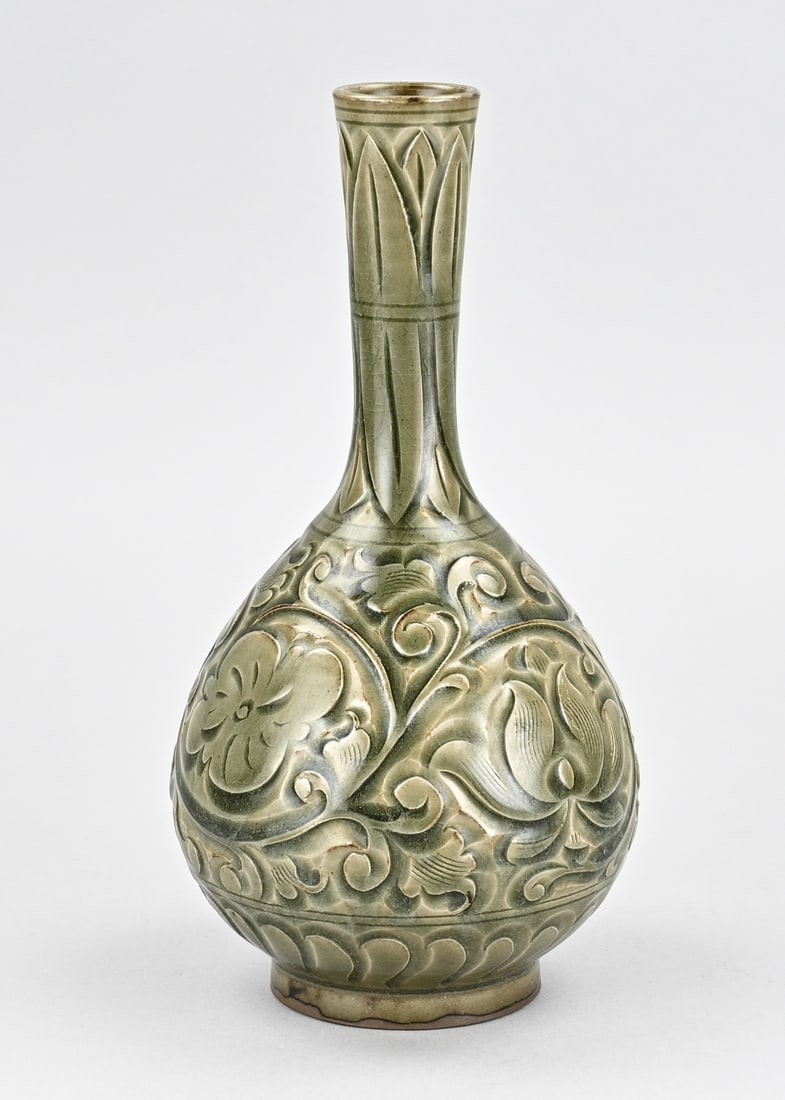 Chinese celadon pipe vase, H 23.3 cm.: Old Chinese porcelain sung celadon pipe vase with floral relief decoration. Dimensions: H 23.3 cm. In good condition.