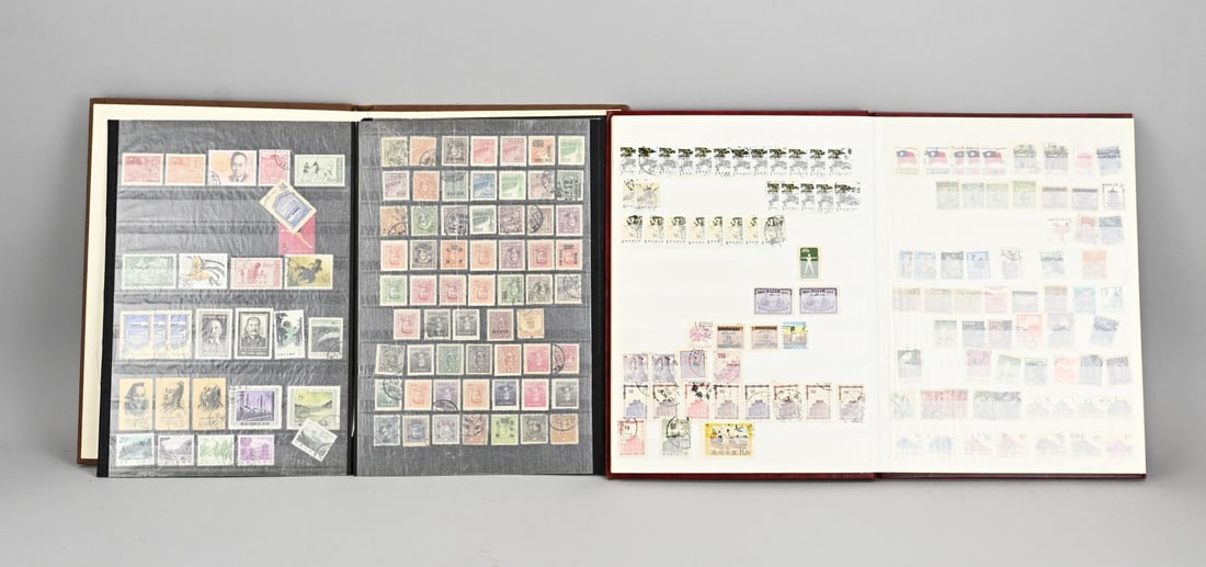 2x Stamp album with Chinese stamps (1 of 1)