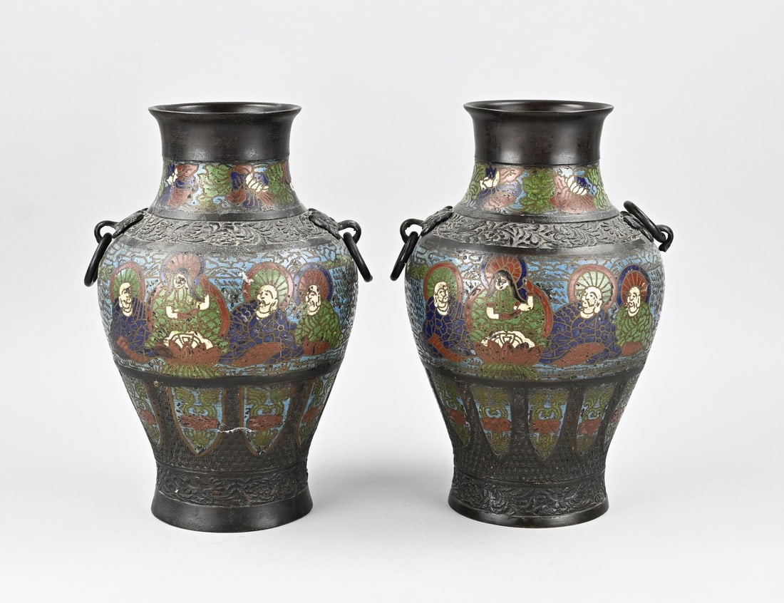 2x Cloiseoné vase, H 30 cm. (1 of 1)