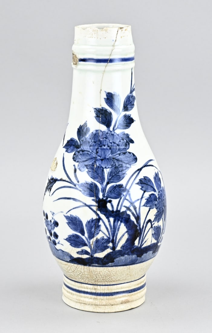 Japanese vase, H 30 cm. (1 of 1)