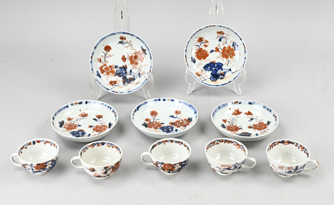 5x Imari cups/saucers 18th. (1 of 1)