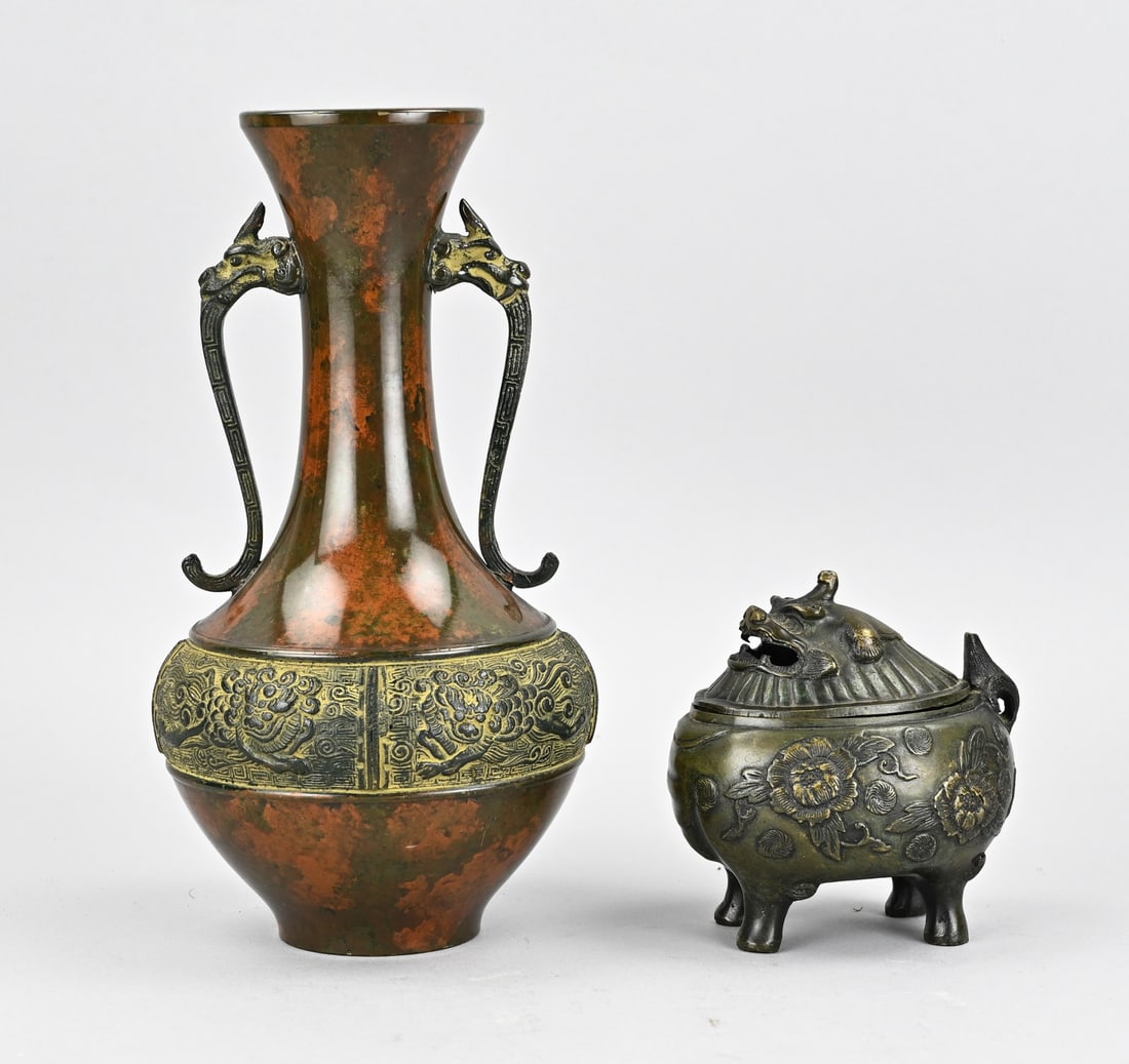2x Chinese bronze (incense burner + vase) (1 of 1)