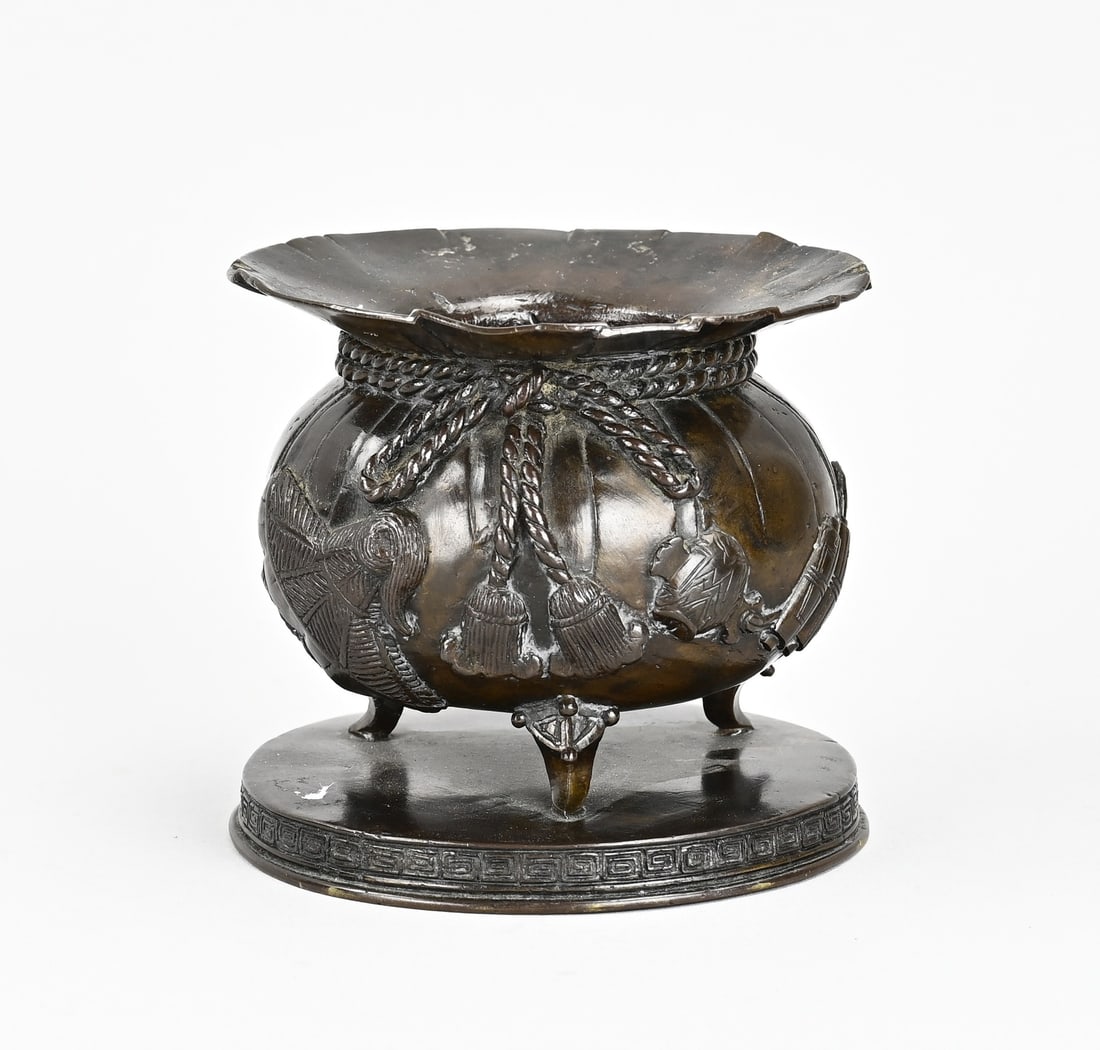 Japanese incense burner, 1900 (1 of 1)