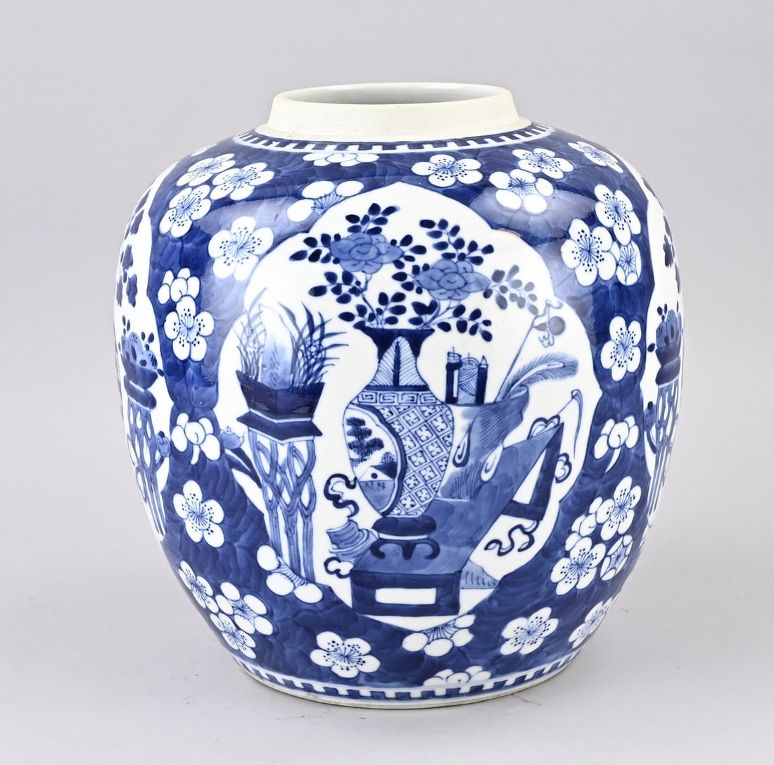Large Chinese ginger jar, H 27.5 cm. (1 of 1)