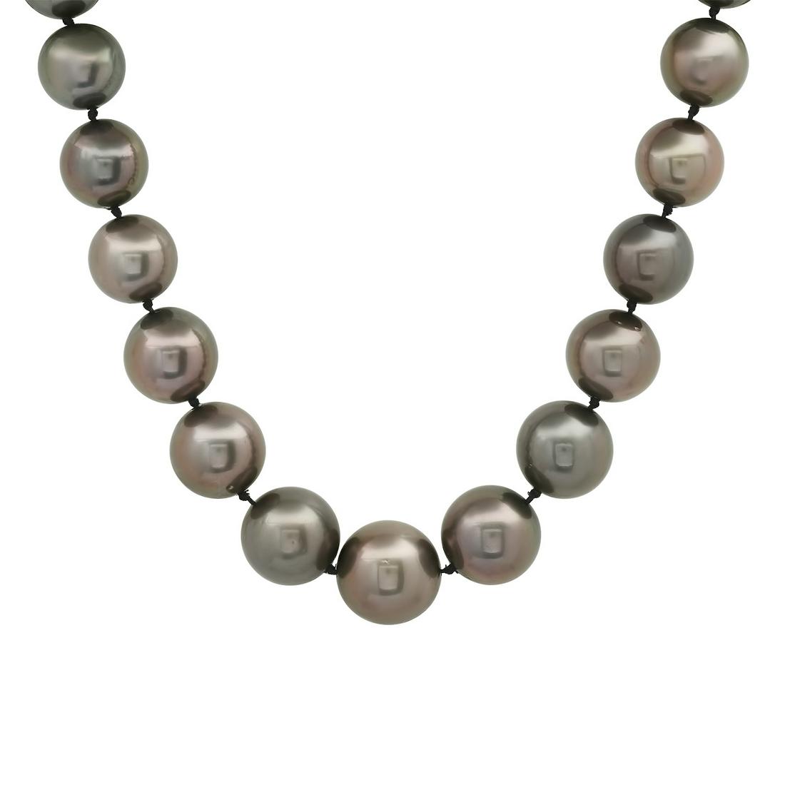 One 10mm to 14mm Black South Sea Pearl Necklace with 14K Gold & Diamond Clasp: Retail: $6,100.00 ****** One 10mm to 14mm Black South Sea Pearl Necklace with 14K Gold & Diamond Clasp ****** Size: 18 / Metal: 14K White Gold / Total Item Weight: 86.3 Grams / Country Made: United St