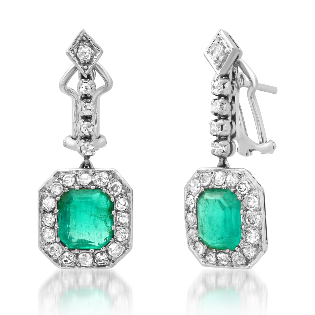 Platinum Setting with 2.1ct Emerald and 1.2ct Diamond Ladies Earrings: Retail: $6,910.00 ****** Platinum Setting with 2.1ct Emerald and 1.2ct Diamond Ladies Earrings ****** Size: 1.25 by 1" / Metal: Platinum / Total Item Weight: 6.6 Grams / Country Made: United States /