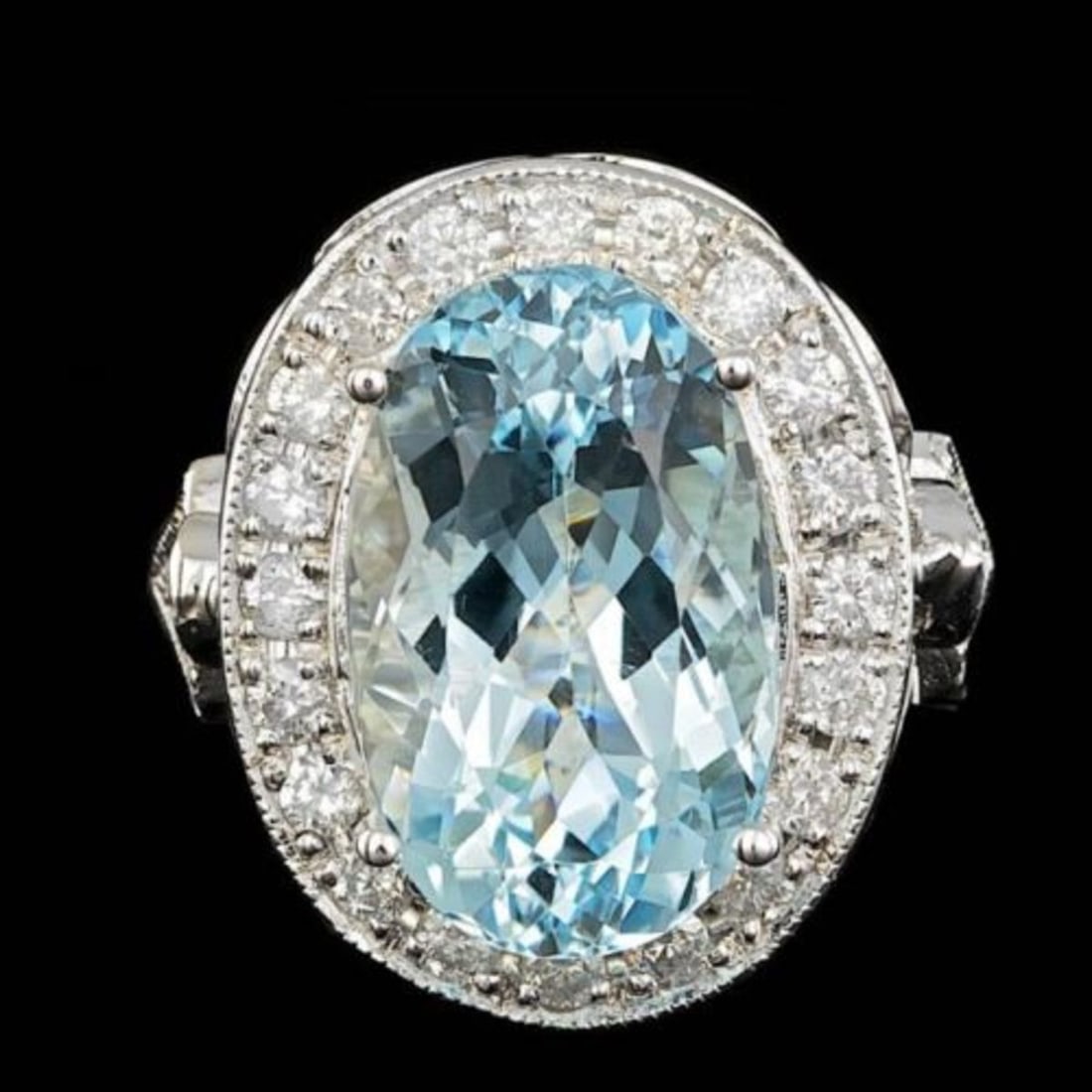 14K White Gold 6.99ct Aquamarine and 1.64ct Diamond Ring: Retail: $17,805.00 ****** 14K White Gold 6.99ct Aquamarine and 1.64ct Diamond Ring ****** Metal: 14K White Gold / Total Item Weight: 7.5 Grams / Country Made: United States / / Main Stone: