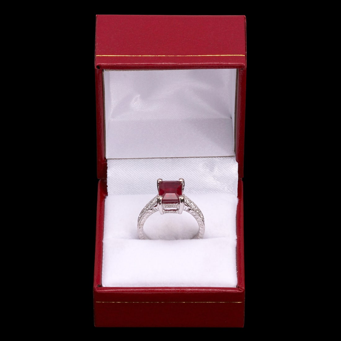 14k White Gold 5.90ct Ruby 0.32ct Diamond Ring - 5