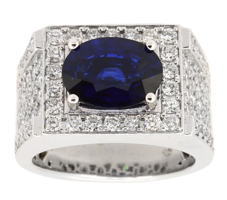 18K White Gold Ladies Ring with 3.17ct Sapphire and 1.32ct tw Adjacent Diamonds: Retail: $12,500.00 ****** 18K White Gold Ladies Ring with 3.17ct Sapphire and 1.32ct tw Adjacent Diamonds ****** Size: 7 / Metal: 18K White Gold / Total Item Weight: 14 Grams / Country Made: United