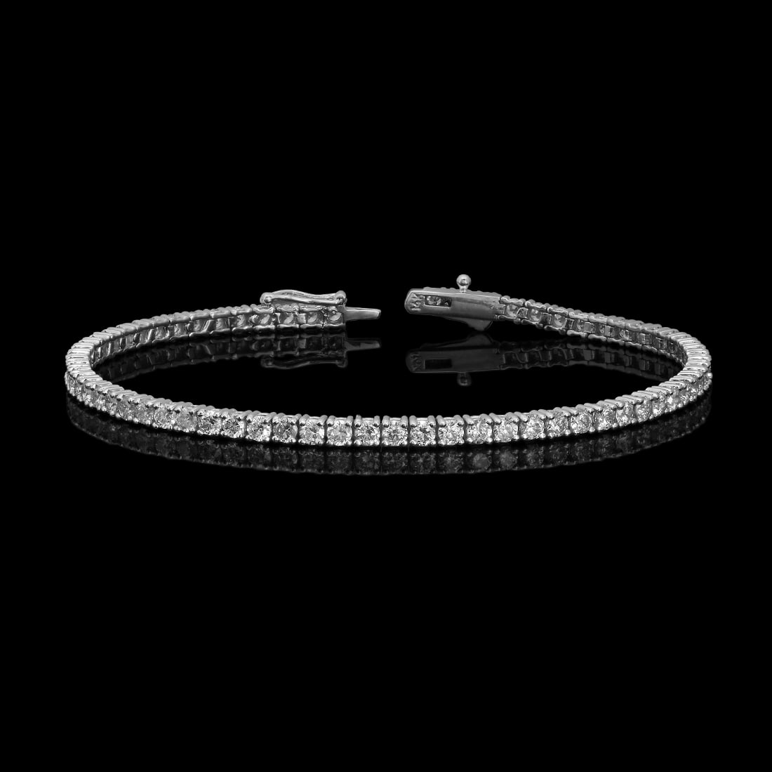 14k White Gold 4.08ct Diamond Bracelet: Retail: $12,940.00 ****** 14k White Gold 4.08ct Diamond Bracelet ****** Size: 7 / Metal: 14k White Gold / Total Item Weight: 7.2 Grams / Country Made: United States / / Main Stone: Diamond / Color: Wh