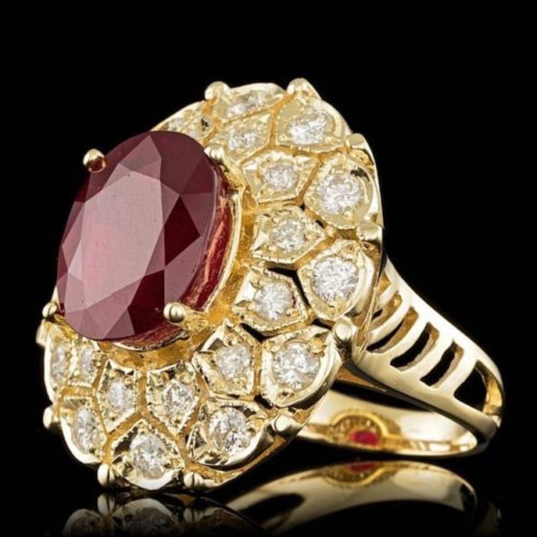 14K Yellow Gold 9.76ct Ruby and 1.64ct Diamond Ring - 2