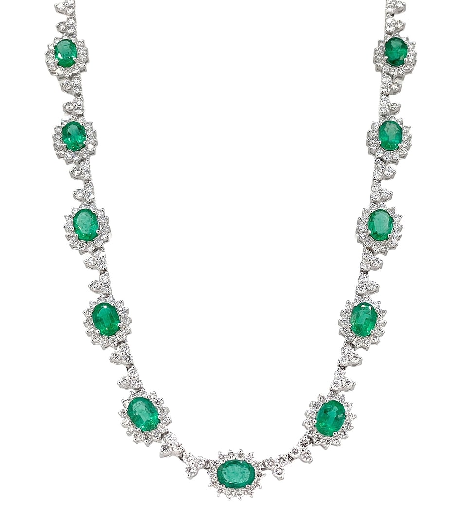 18K White Gold Ladies Necklace with 8.35ct Emeralds and 9.74ct tw Adjacent Diamonds: Retail: $47,500.00 ****** 18K White Gold Ladies Necklace with 8.35ct Emeralds and 9.74ct tw Adjacent Diamonds ****** Size: 17 Long / Metal: 18K White Gold / Total Item Weight: 33.4 Grams / Country Mad
