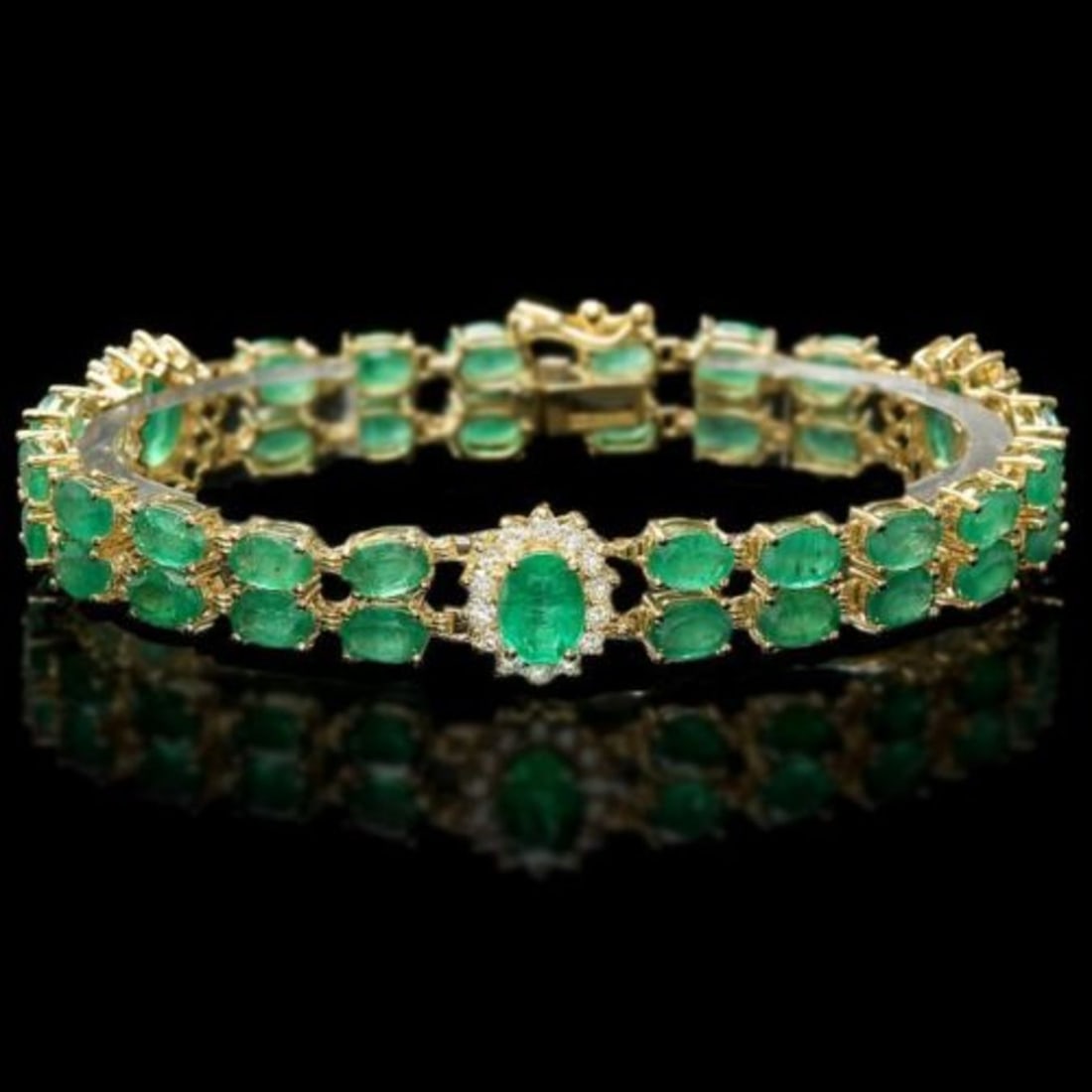 14K Gold 18.21ct Emerald 1.54ct Diamond Bracelet: Retail: $20,000.00 ****** 14K Gold 18.21ct Emerald 1.54ct Diamond Bracelet ****** Metal: 14K Yellow Gold / Total Item Weight: 18.0 Grams / Country Made: United States / / Main Stone: Emerald /