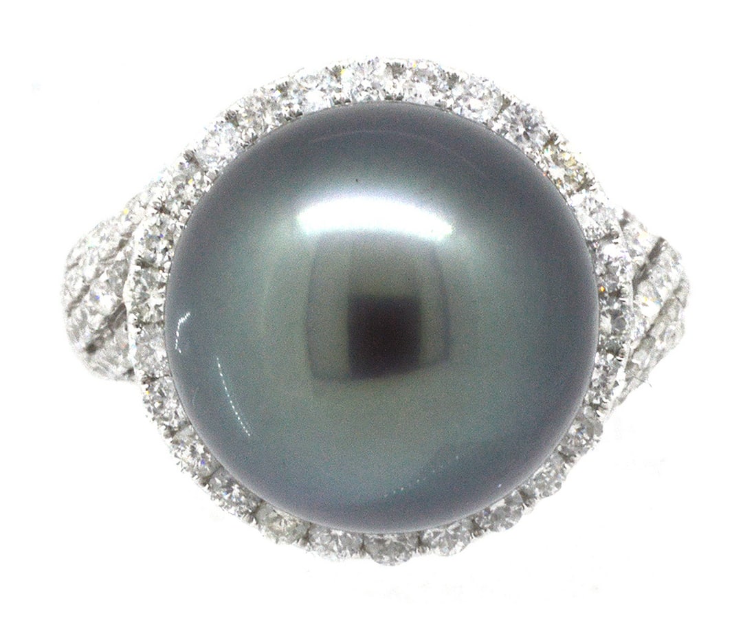 18K White Gold Ladies Ring with 14.9mm South Sea Tahitian Pearl and 2.60ct tw Diamonds: Retail: $11,500.00 ****** 18K White Gold Ladies Ring with 14.9mm South Sea Tahitian Pearl and 2.60ct tw Diamonds ****** Size: 6.5 / Metal: 18K White Gold / Total Item Weight: 12.3 Grams / Country