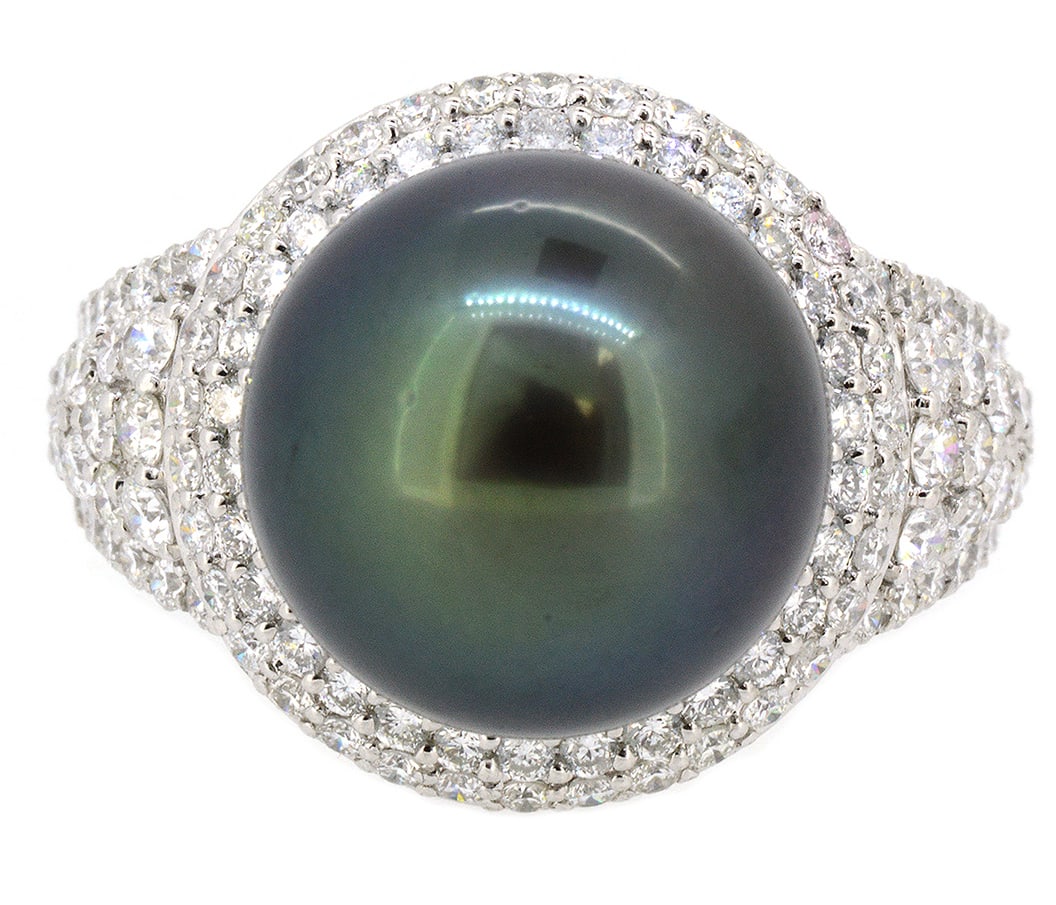18K White Gold Ladies Ring with 12.42mm Tahitian Pearl and 1.35ct tw Adjacent Diamonds: Retail: $8,000.00 ****** 18K White Gold Ladies Ring with 12.42mm Tahitian Pearl and 1.35ct tw Adjacent Diamonds ****** Size: 6.5 / Metal: 18K White Gold / Total Item Weight: 7.8 Grams / Country Made: