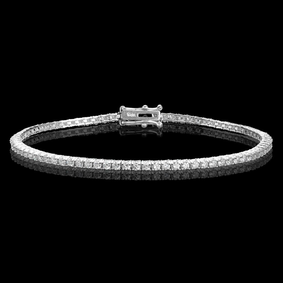 14k White Gold 2.29ct Diamond Bracelet: Retail: $6,833.00 ****** 14k White Gold 2.29ct Diamond Bracelet ****** Metal: 14K White Gold / Total Item Weight: 6.8 grams / Country Made: United States / / Main Stone: Diamond / Carat Total Weight: