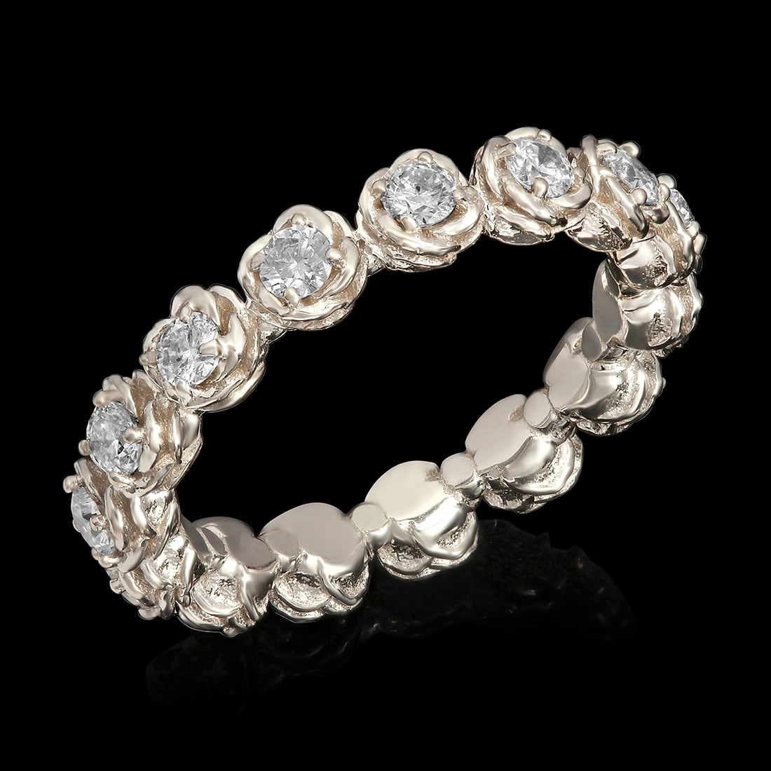 14k White Gold 1.11ct Diamond Ring: Retail: $4,590.00 ****** 14k White Gold 1.11ct Diamond Ring ****** Size: 7 / Metal: 14k White Gold / Total Item Weight: 4.9 Grams / Country Made: United States / / Main Stone: Diamond / Carat Total We