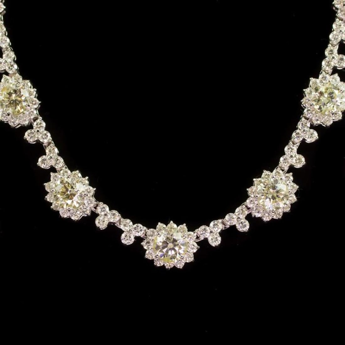 18K Gold 5.64ct Fancy Color Diamond 11.58ct Diamond Necklace: Retail: $75,685.00 ****** 18K Gold 5.64ct Fancy Color Diamond 11.58ct Diamond Necklace ****** Metal: 18K Solid White Gold / Total Item Weight: 31.8 grams / Country Made: United States / / Main Stone:
