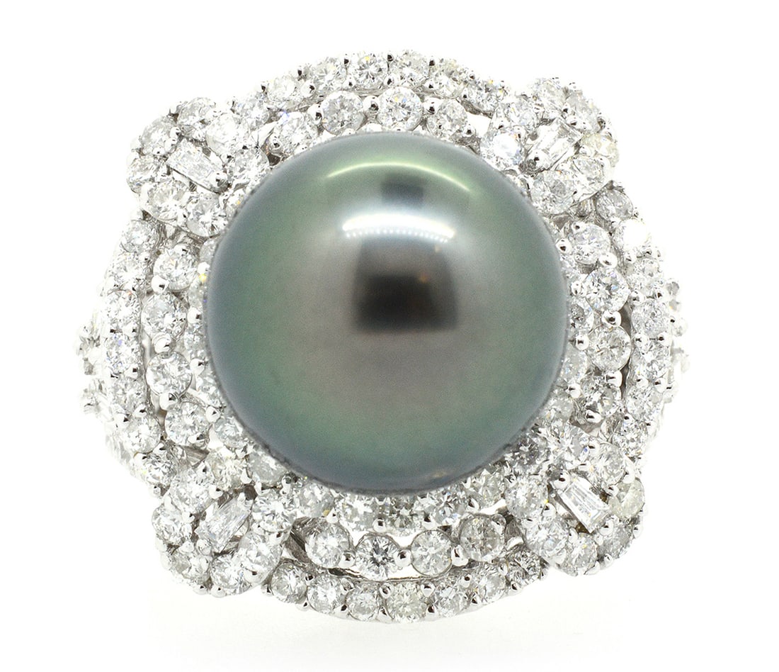 18K White Gold Ladies Ring with 13.16mm Tahitian Pearl and 2.76tw Diamonds: Retail: $11,000.00 ****** 18K White Gold Ladies Ring with 13.16mm Tahitian Pearl and 2.76tw Diamonds ****** Size: 6.5 / Metal: 18K White Gold / Total Item Weight: 11.4 / Country Made: United States / 