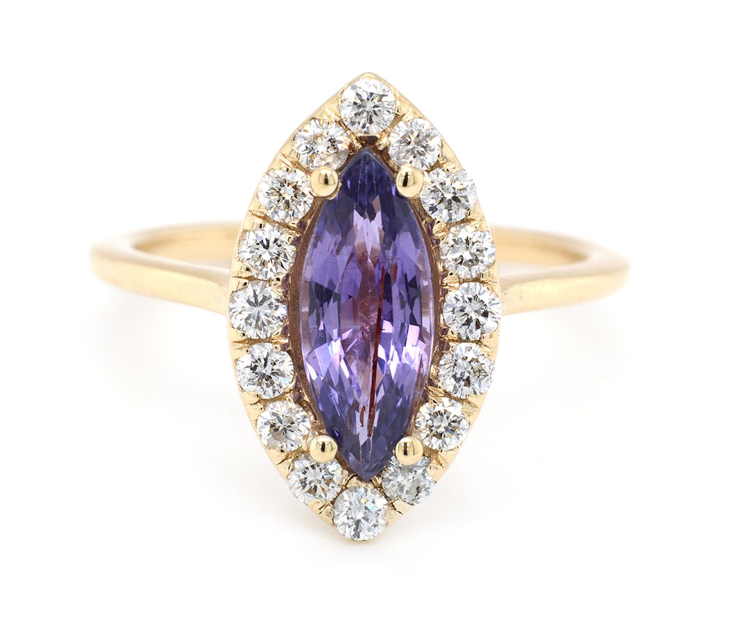 14K Yellow Gold Ladies Ring with 1.74ct GIA Certified Sapphire and 0.56tcw Adjacent Diamonds: Retail: $9,500.00 ****** 14K Yellow Gold Ladies Ring with 1.74ct GIA Certified Sapphire and 0.56tcw Adjacent Diamonds ****** Size: 7 / Metal: 14K Yellow Gold / Total Item Weight: 3.6 Grams / Country M