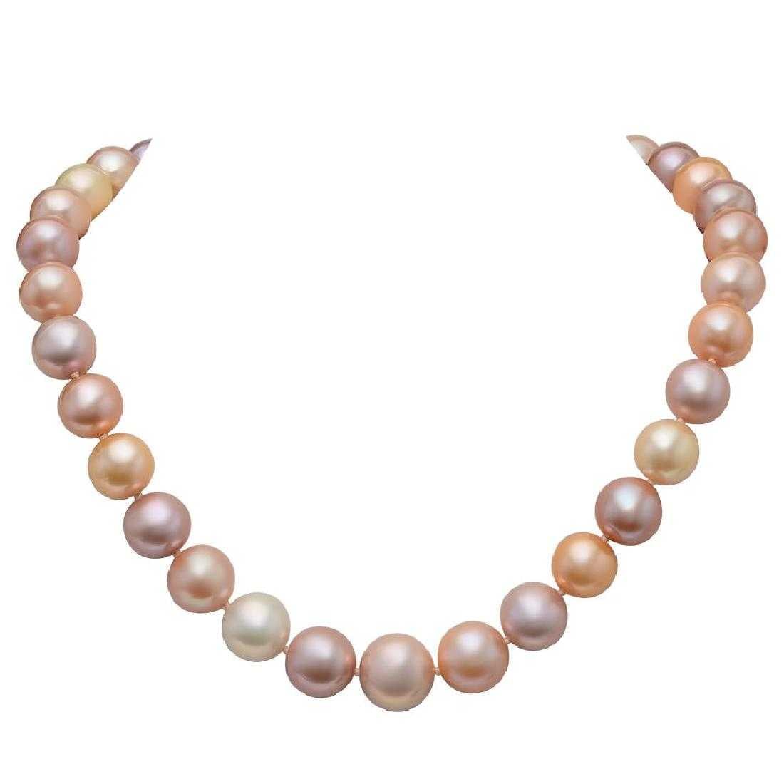 12MM-15MM South Seas Pearl Necklace: Retail: $14,750.00 ****** 12MM-15MM South Seas Pearl Necklace ****** Size: 18 / Metal: 14K Yellow Gold Clasp / Total Item Weight: 98.0 Grams / Country Made: United States / / Main Stone: Pearl /