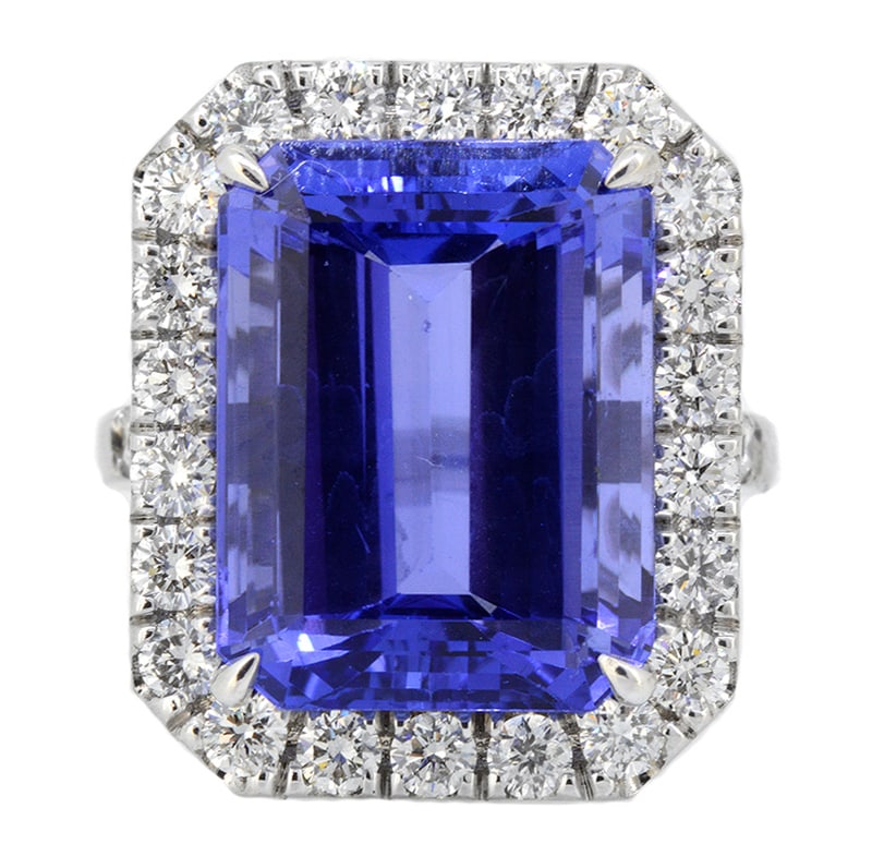 18K White Gold Ladies Ring with 17.21ct Tanzanite and 1.59ct tw Adjacent Diamonds: Retail: $45,500.00 ****** 18K White Gold Ladies Ring with 17.21ct Tanzanite and 1.59ct tw Adjacent Diamonds ****** Size: 6.5 / Metal: 18K White Gold / Total Item Weight: 14.3 Grams / Country Made: Uni