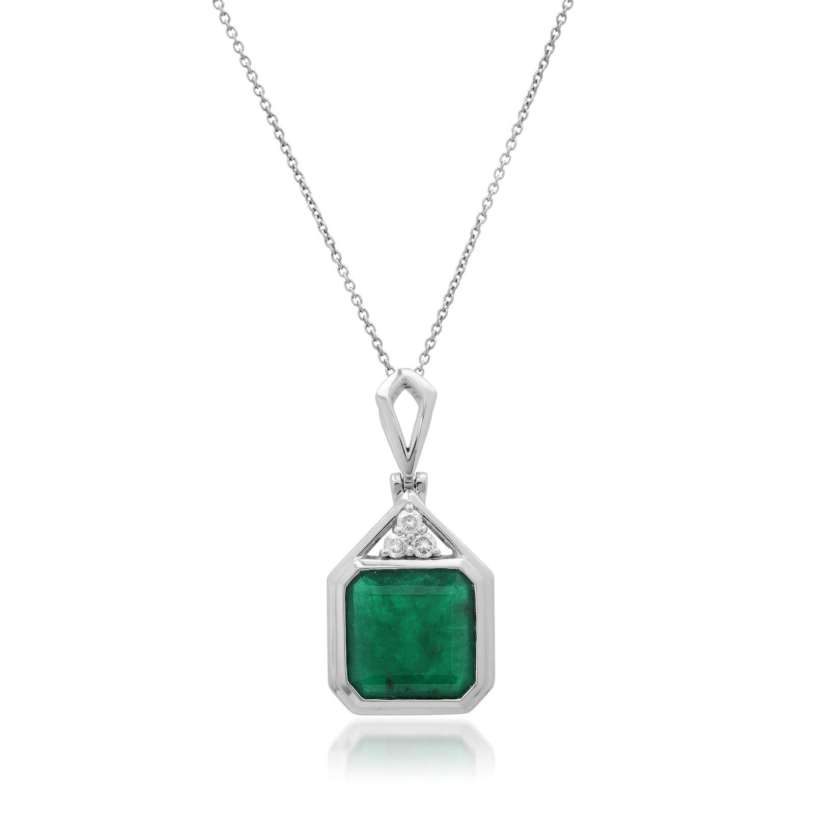 Platinum Ladies Pendant with 4.63ct Emerald and 0.12tcw Adjacent Diamonds: Retail: $10,254.00 ****** Platinum Ladies Pendant with 4.63ct Emerald and 0.12tcw Adjacent Diamonds ****** Size: 1 long .5" wide 18" Chain / Metal: Platinum / Total Item Weight: 7.7 Grams / Country