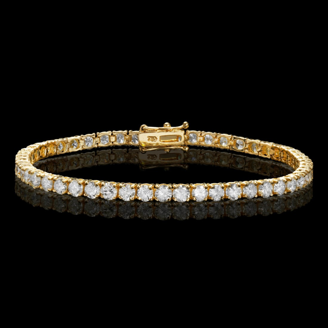 18k Yellow Gold 7.66ct Diamond Bracelet: Retail: $22,948.00 ****** 18k Yellow Gold 7.66ct Diamond Bracelet ****** Metal: 18K Yellow Gold / Total Item Weight: 12.1 grams / Country Made: United States / / Main Stone: Diamond / Carat Total Weig