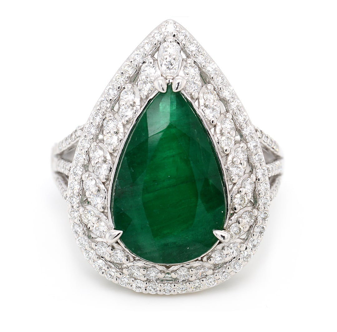 Platinum Ladies Ring with 4.03ct GIA Certified Emerald and 0.77ct tw Adjacent Diamonds: Retail: $24,000.00 ****** Platinum Ladies Ring with 4.03ct GIA Certified Emerald and 0.77ct tw Adjacent Diamonds ****** Size: 6.5 / Metal: Platinum / Total Item Weight: 9.3 Grams / Country Made: