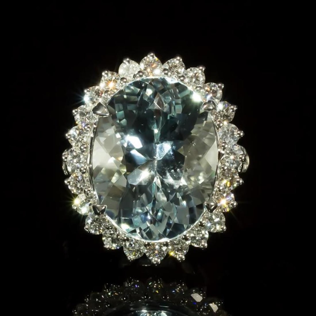 14K White Gold 12.02ct Aquamarine 1.65ct Diamond Ring: Retail: $17,900.00 ****** 14K White Gold 12.02ct Aquamarine 1.65ct Diamond Ring ****** Metal: 14K White Gold / Total Item Weight: 10.4 Grams / Country Made: United States / / Main Stone: Aquamarine /