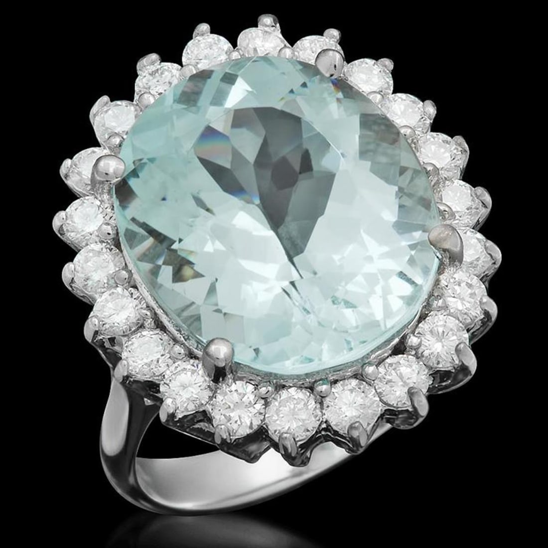 14K White Gold 9.32ct Aquamarine and 1.18ct Diamond Ring: Retail: $11,895.00 ****** 14K White Gold 9.32ct Aquamarine and 1.18ct Diamond Ring ****** Metal: 14K White Gold / Total Item Weight: 7.4 Grams / Country Made: United States / / Main Stone: Aquamarine 