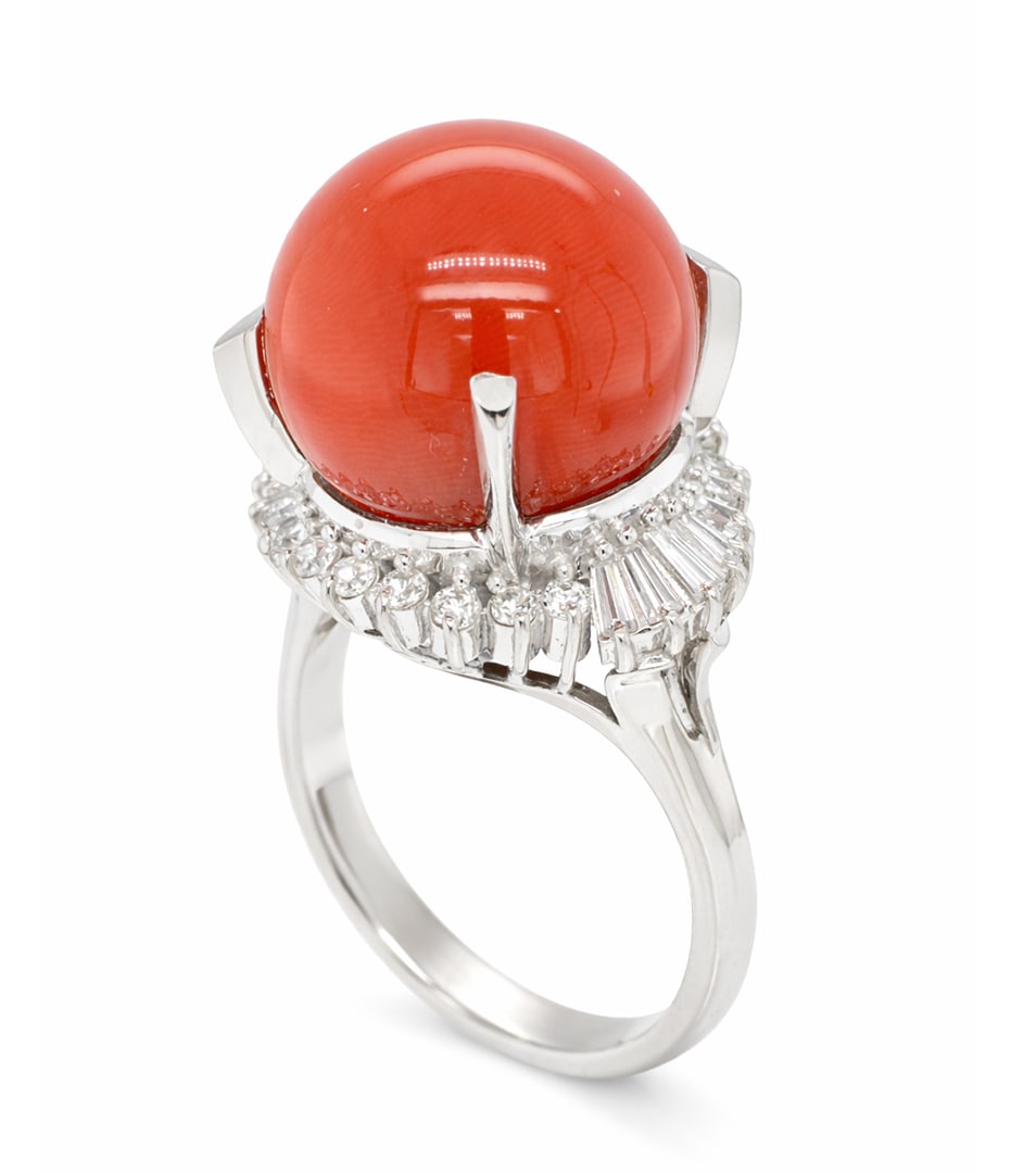Platinum Ladies Ring with 27.40ct Coral and 0.71tcw Adjacent Diamonds: Retail: $14,238.00 ****** Platinum Ladies Ring with 27.40ct Coral and 0.71tcw Adjacent Diamonds ****** Size: 6 (we offer free resizing to winning bidders) / Metal: Platinum / Total Item Weight: 16.3 G