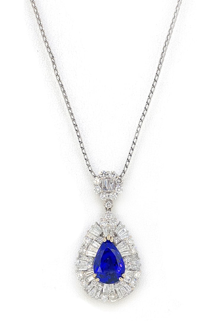 18K White Gold Ladies Pendant with 5.80ct Tanzanite and 3.94ct tw Diamonds