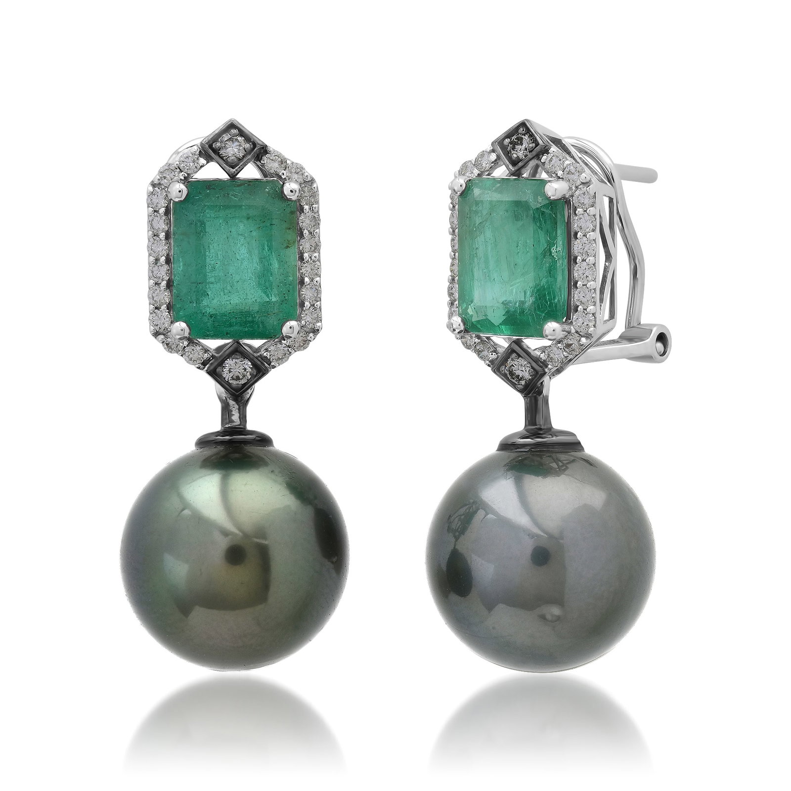 14K White Gold Ladies Earrings with Two 13mm South Sea Pearls, 4.50tcw Emerald and 0.43tcw Adjacent: Retail: $28,390.00 ****** 14K White Gold Ladies Earrings with Two 13mm South Sea Pearls, 4.50tcw Emerald and 0.43tcw Adjacent Diamonds ****** Size: 1 1/8 Long / Metal: 14K White Gold / Total Item Weig