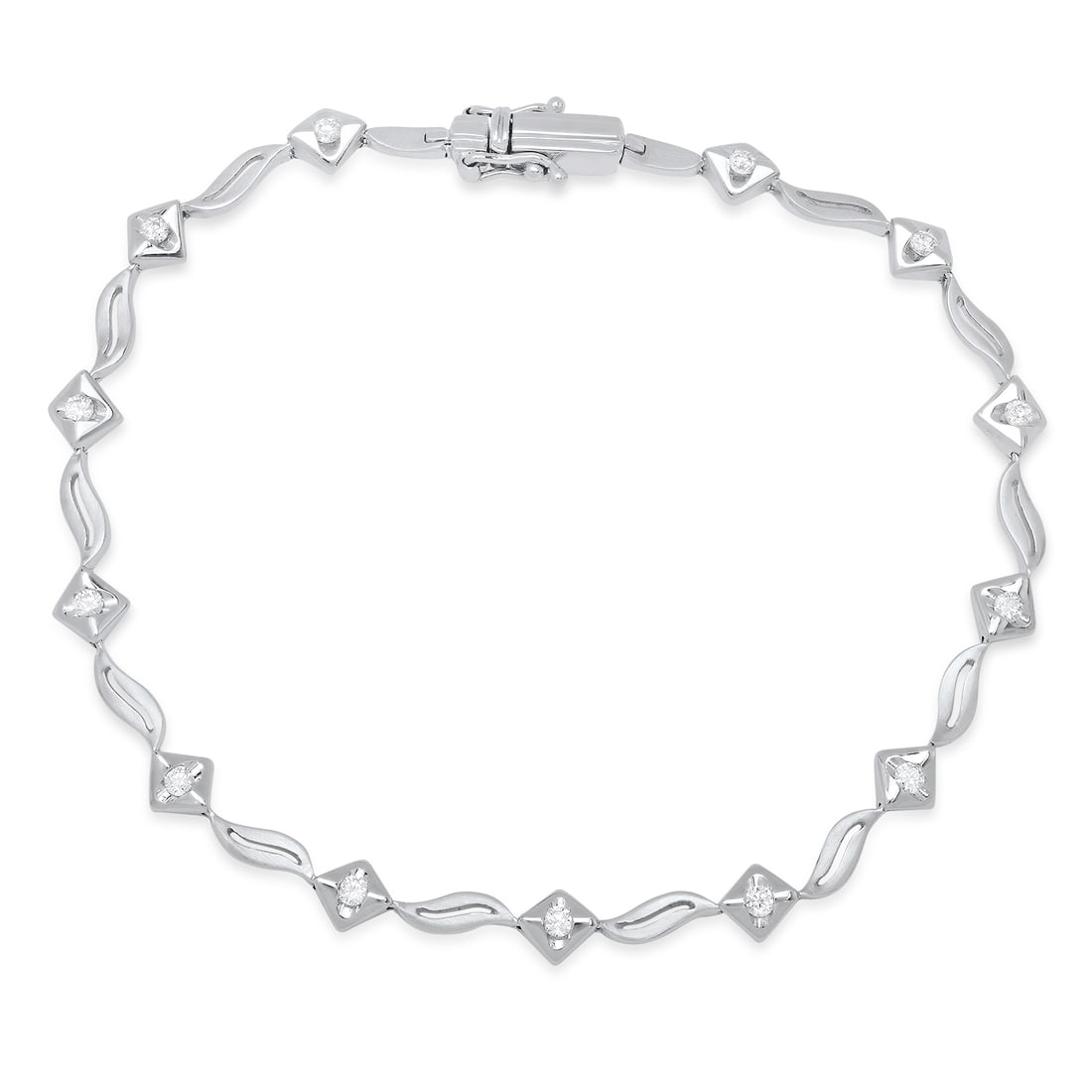 18K White Gold Setting with 0.32ct Diamond Bracelet: Retail: $2,930.00 ****** 18K White Gold Setting with 0.32ct Diamond Bracelet ****** Size: 7 / Metal: 18K White Gold / Total Item Weight: 5.7 Grams / Country Made: United States / / Main Stone: Diamond