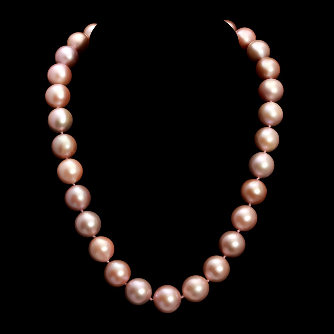13-15mm South Sea Cultured Pearl Necklace: Retail: $16,350.00 ****** 13-15mm South Sea Cultured Pearl Necklace ****** Size: 18 / Metal: 14k Yellow Gold and Diamond Clasp / Country Made: United States / / Main Stone: Pearl / Color: Multi-Color 