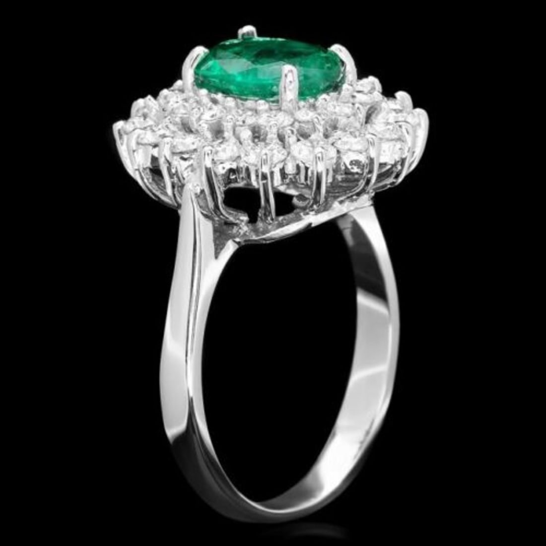 14K White Gold 1.47ct Emerald and 1.32ct Diamond Ring - 2